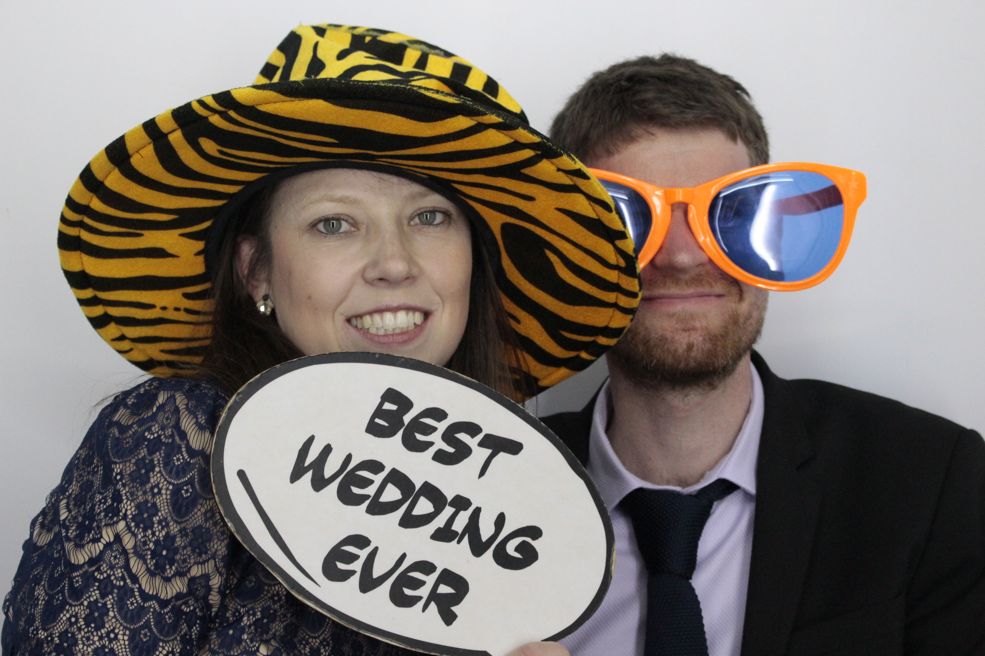 Jon and Sarah’s Wedding | View more photos from the event at gallery.myphotoboothexperience.co.uk/u/MyPhotoBoothExperienceLtd/Jon-and-Sarah’s-Wedding